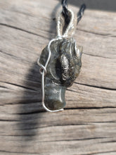 Load image into Gallery viewer, Labradorite Dragon in Sterling Silver